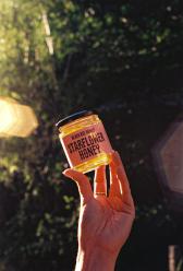 Black Bee Honey UK logo
